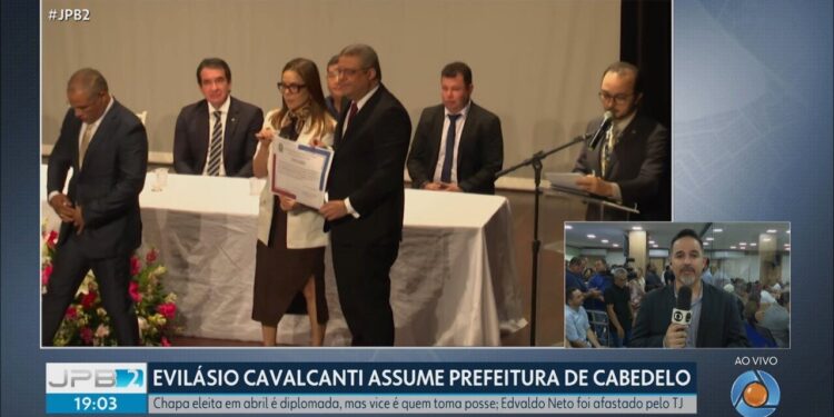 Evilásio Cavalcanti toma posse como prefeito de Cabedelo, PB, e diz encarar momento como ‘missão’