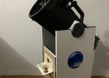 Jovem monta telescópios com materiais recicláveis, viraliza nas redes sociais e realiza sonho de observar o espaço: 'Tenho orgulho de ter feito acontecer'